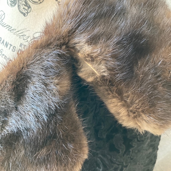 Persian Lamb and Mink late 60s/early 70s winter coat (LVK) - Picture 4 of 16